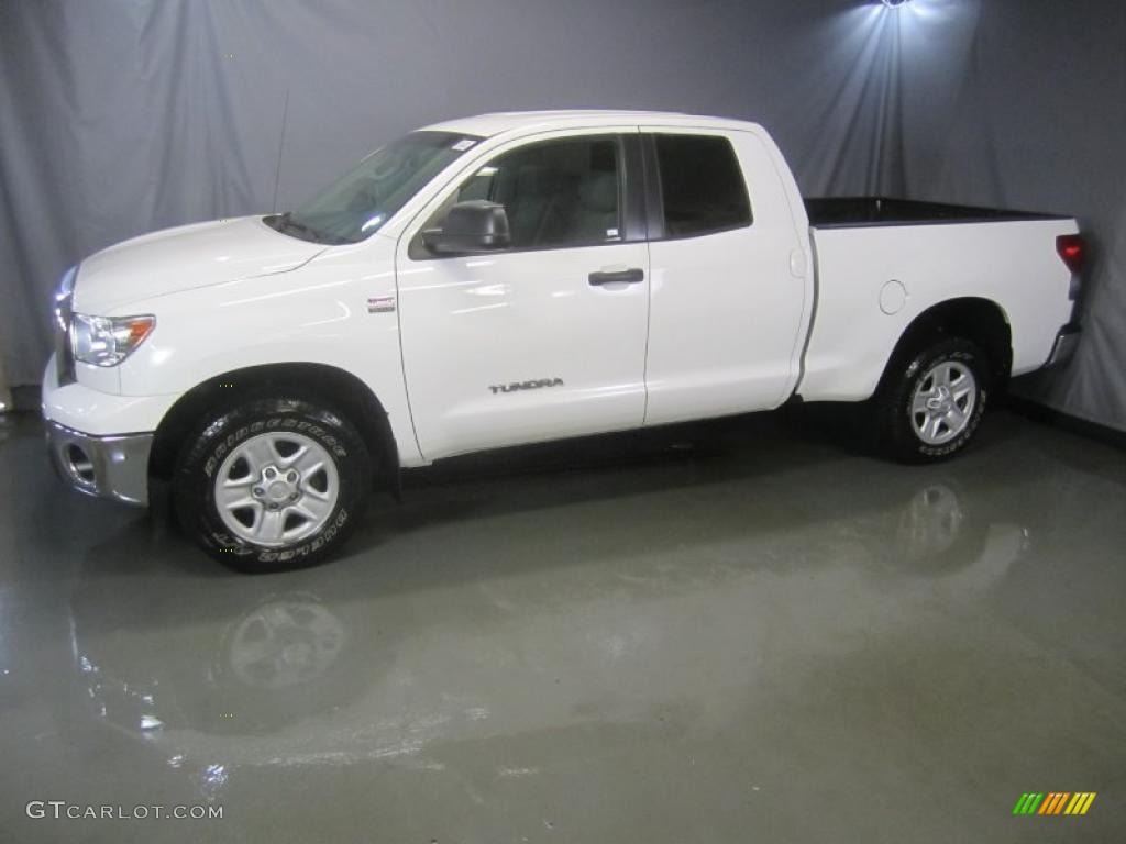 2008 Tundra Double Cab 4x4 - Super White / Graphite Gray photo #3