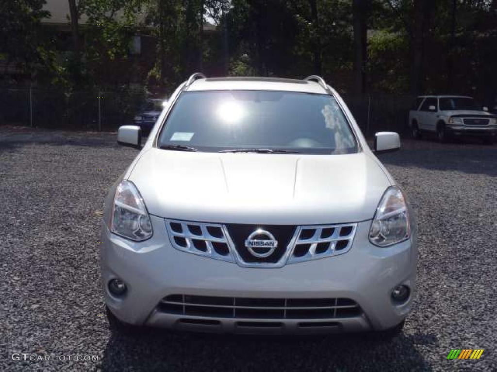2011 Rogue SL - Silver Ice Metallic / Black photo #4