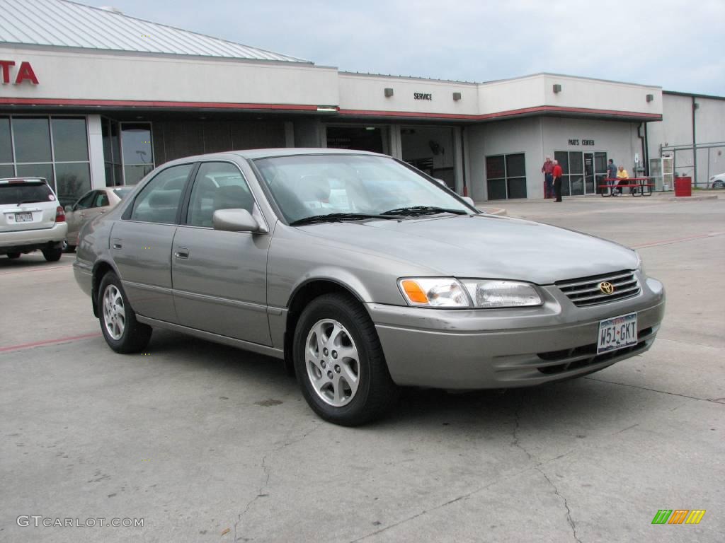 1997 Antique Sage Pearl Toyota Camry XLE V6 4823603 Photo 4