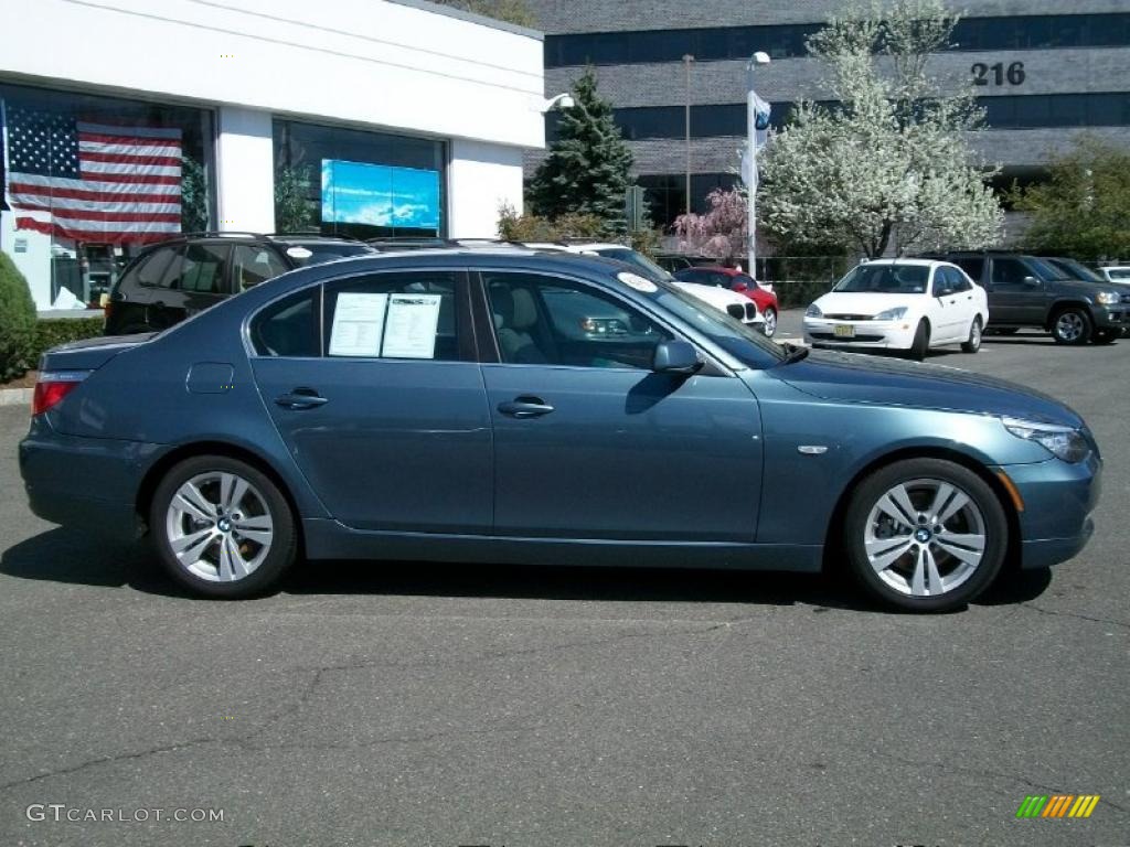 Neptune Blue Metallic 2009 BMW 5 Series 528i Sedan Exterior Photo #48396984