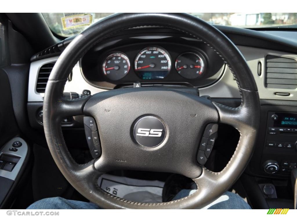 2006 Chevrolet Monte Carlo SS Ebony Steering Wheel Photo #48397203