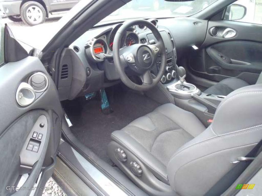 Black Interior 2011 Nissan 370Z Coupe Photo #48397467