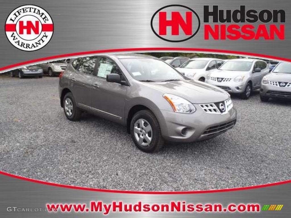 Gotham Gray Metallic Nissan Rogue