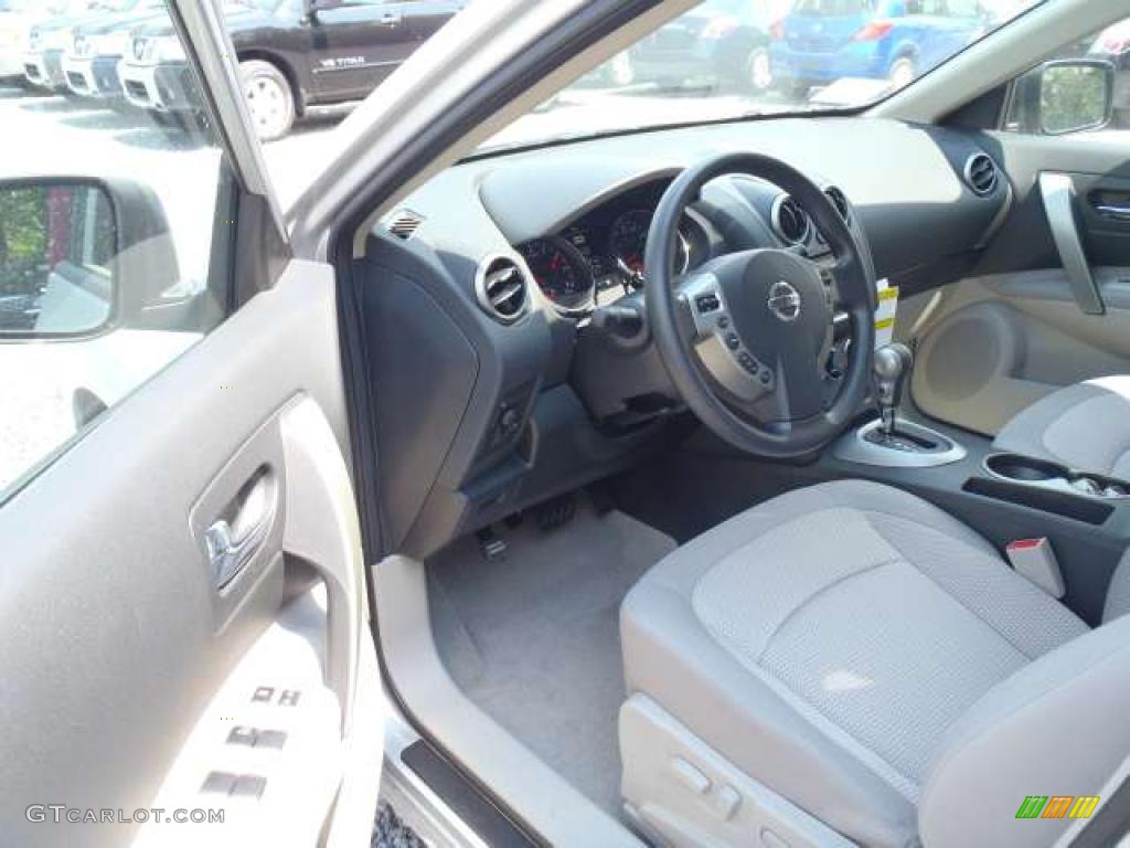 2011 Rogue SV AWD - Silver Ice Metallic / Gray photo #5