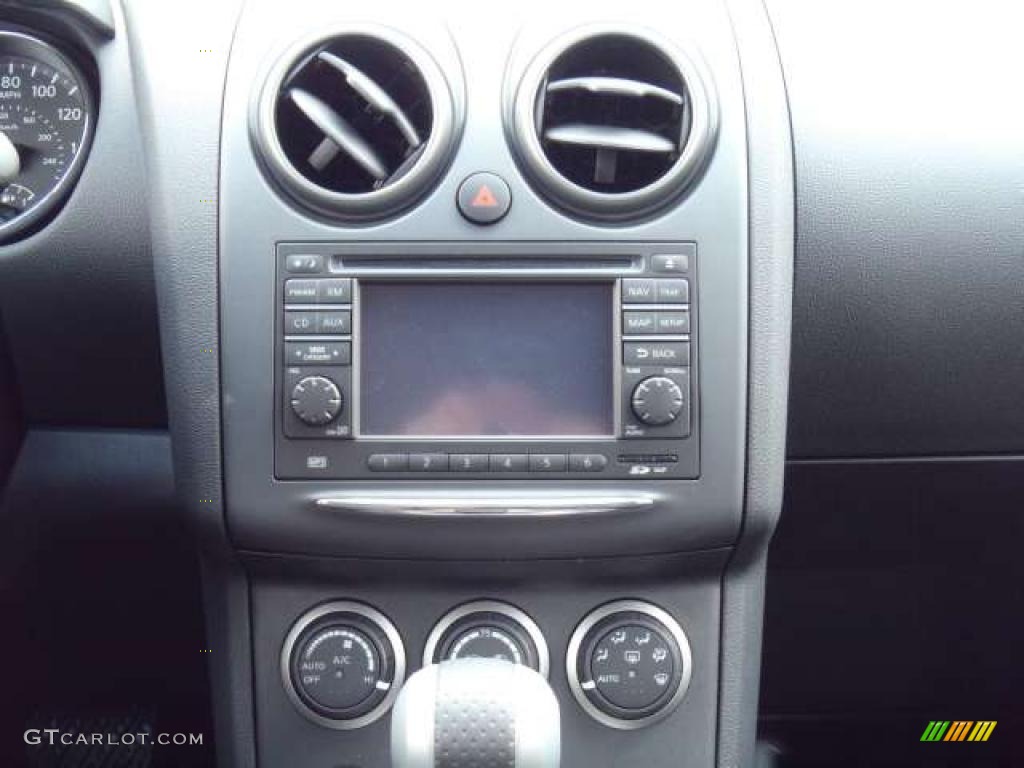 2011 Rogue SV - Wicked Black / Black photo #8