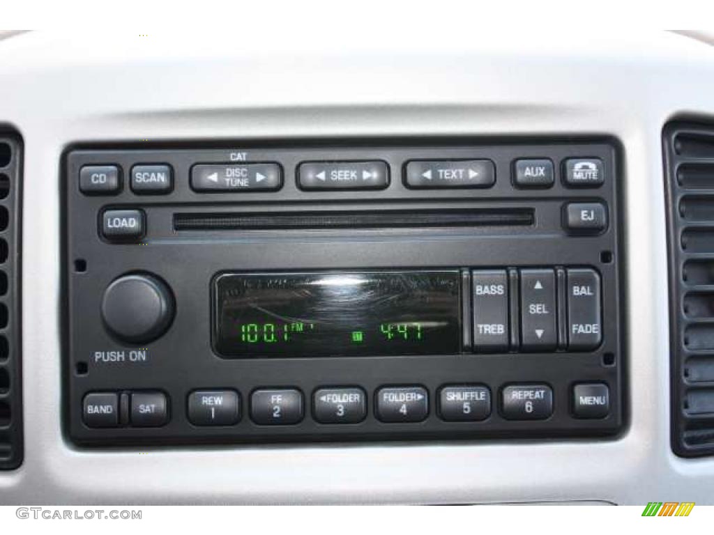 2007 Ford Escape Limited Controls Photo #48399390