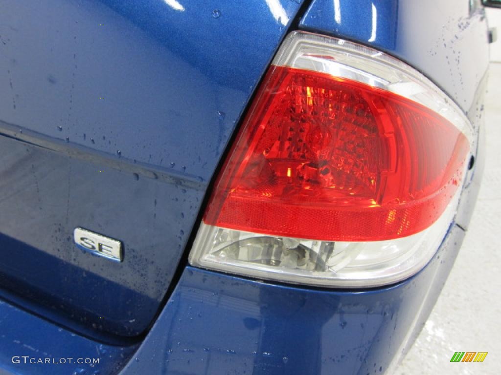 2008 Focus SE Sedan - Vista Blue Metallic / Charcoal Black photo #13
