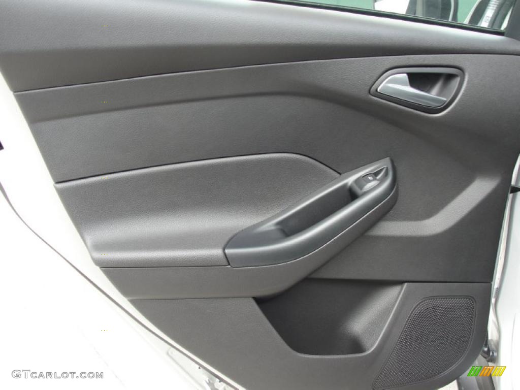 2012 Focus SE SFE Sedan - Ingot Silver Metallic / Charcoal Black photo #22