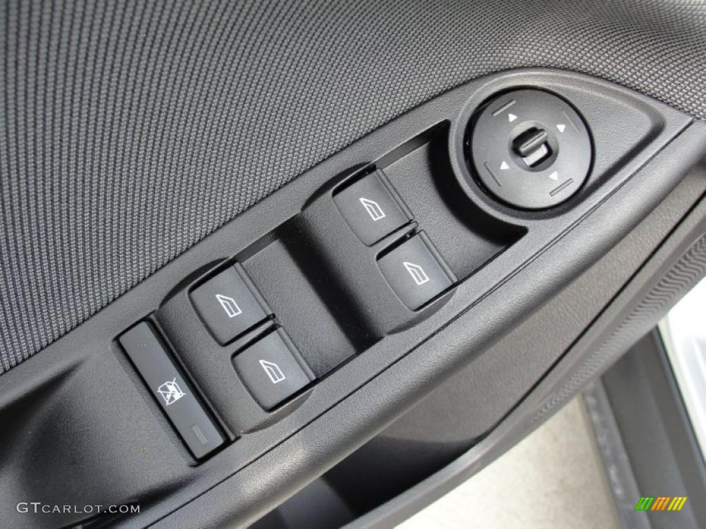 2012 Ford Focus SE SFE Sedan Controls Photo #48401169