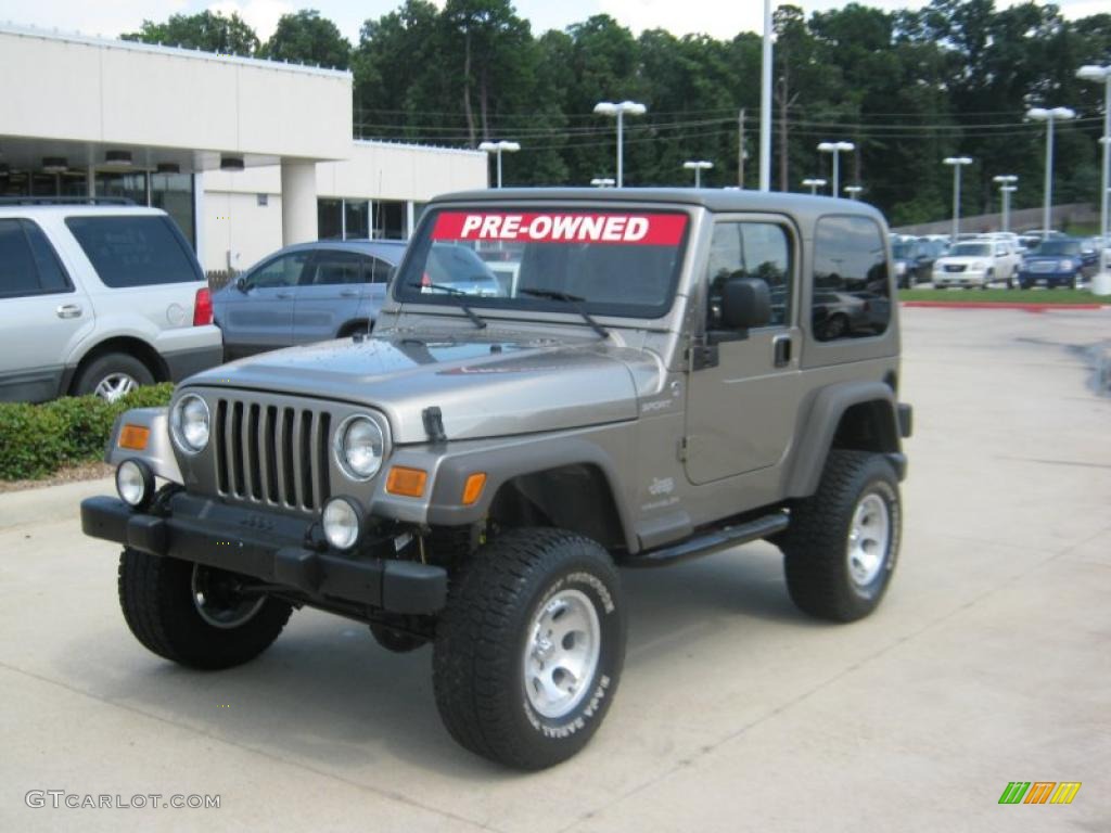 Light Khaki Metallic Jeep Wrangler