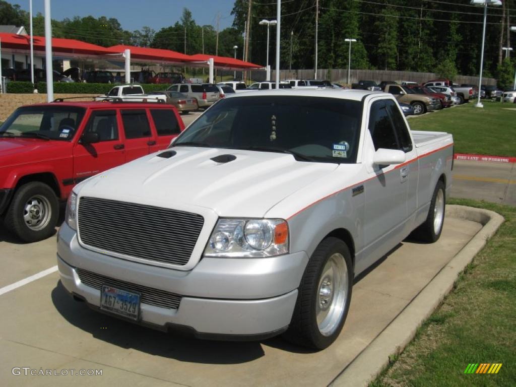 2004 F150 XL Regular Cab - Silver Metallic / Dark Flint photo #5