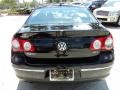 Deep Black - Passat Lux Sedan Photo No. 7