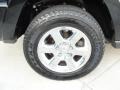 2006 Jeep Commander Limited Wheel and Tire Photo