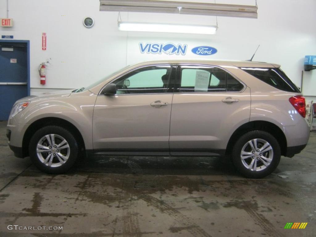 2010 Equinox LS - Gold Mist Metallic / Jet Black/Light Titanium photo #15