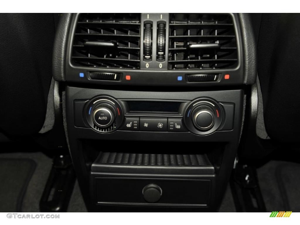 2010 BMW X6 xDrive35i Controls Photo #48405754