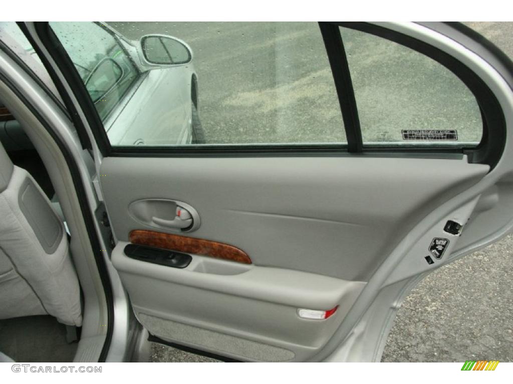 2001 Buick LeSabre Limited Medium Gray Door Panel Photo #48406330