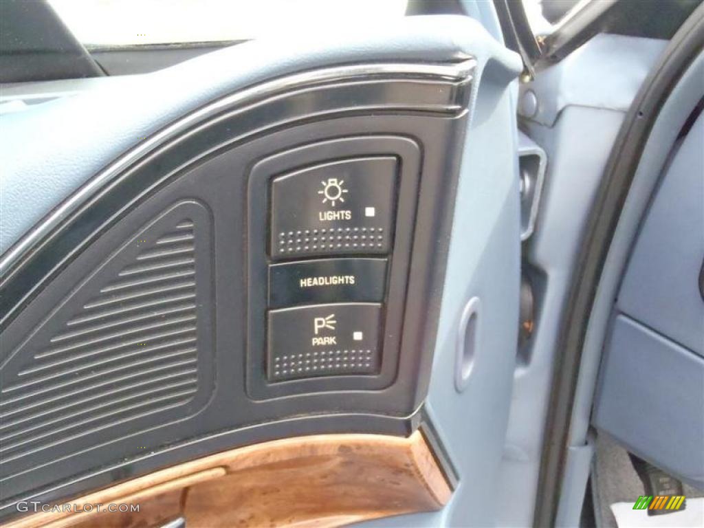 1994 Buick LeSabre Custom Controls Photo #48407083