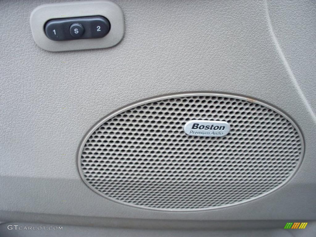 2007 Grand Cherokee Limited 4x4 - Jeep Green Metallic / Dark Khaki/Light Graystone photo #13