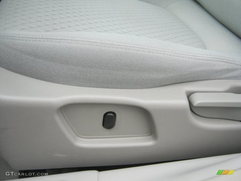 2006 Malibu Maxx LT Wagon - Silverstone Metallic / Titanium Gray photo #9