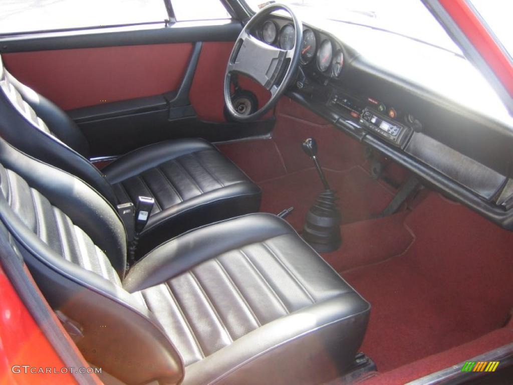 Red Interior 1974 Porsche 911 Coupe Photo #48408130