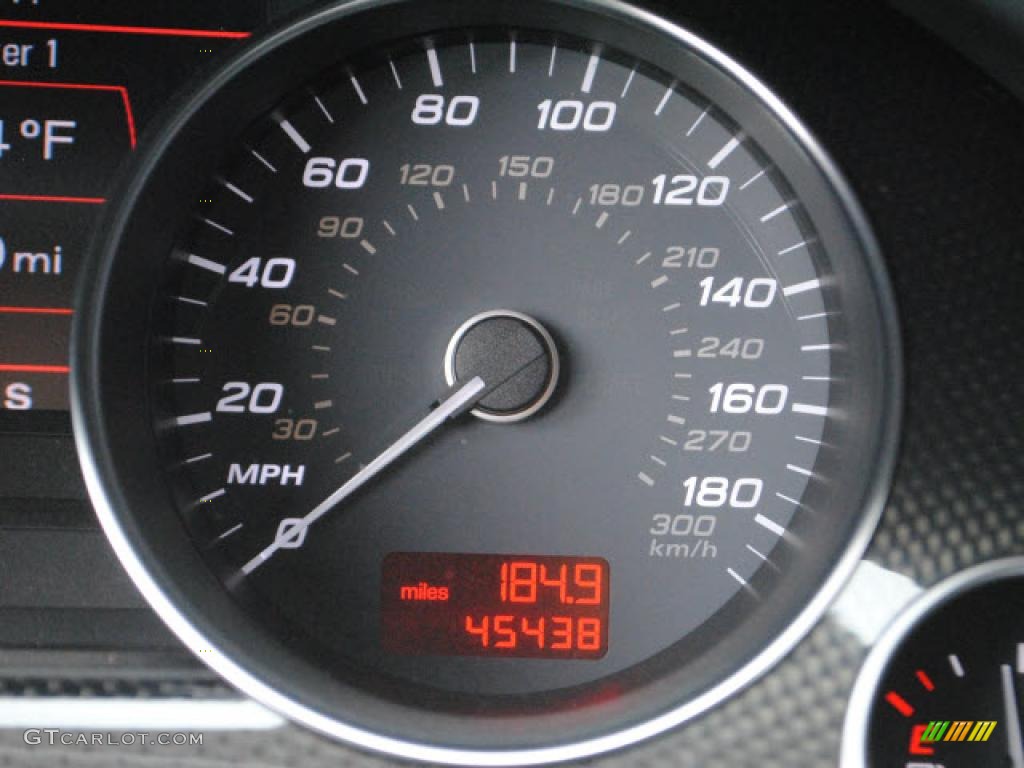 2008 S8 5.2 quattro - Brilliant Black / Black photo #16