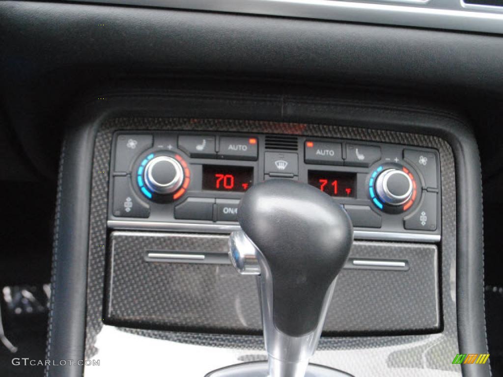 2008 Audi S8 5.2 quattro Controls Photo #48408424