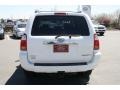 Natural White - 4Runner SR5 4x4 Photo No. 3