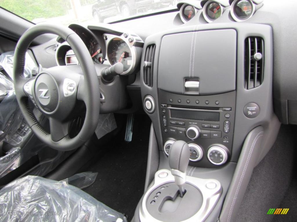 Black Interior 2011 Nissan 370Z Sport Coupe Photo #48416650