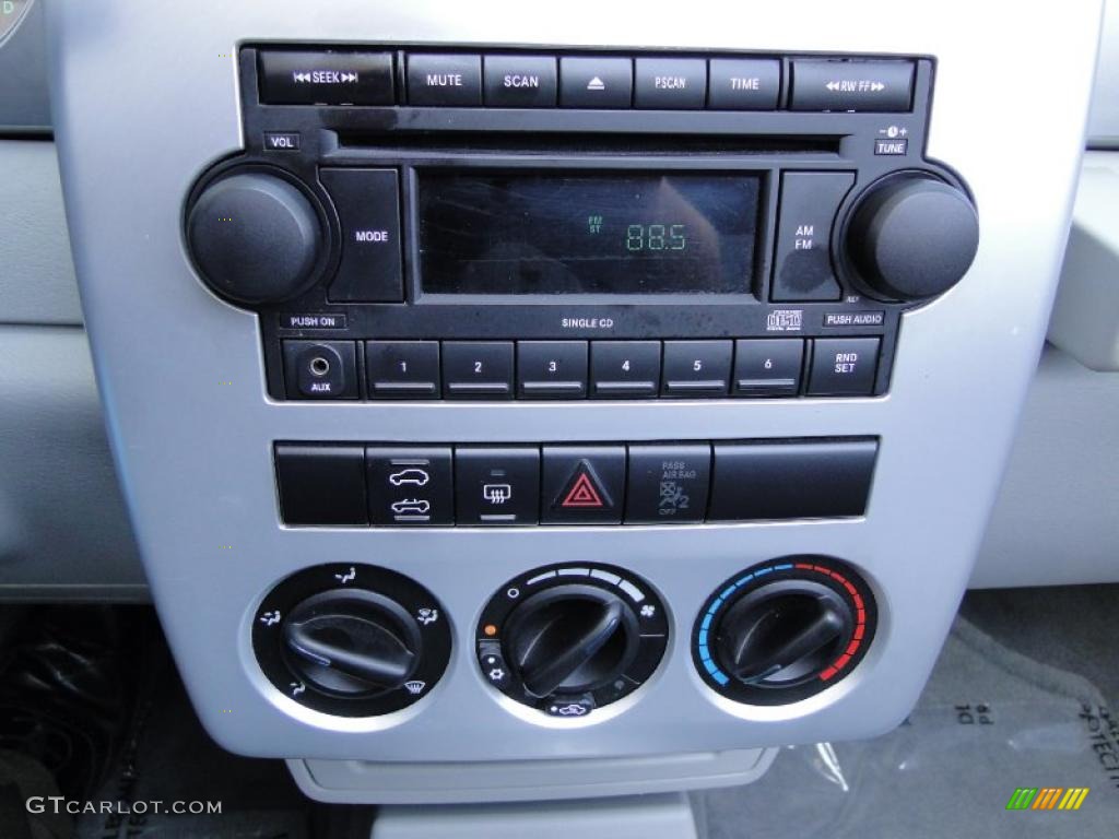 2007 PT Cruiser Convertible - Cool Vanilla White / Pastel Slate Gray photo #21