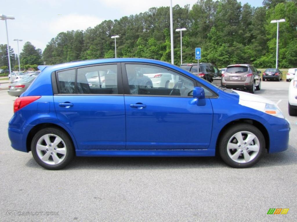 Metallic Blue 2011 Nissan Versa 1.8 SL Hatchback Exterior Photo #48418390