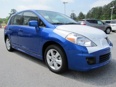 2011 Nissan Versa 1.8 SL Hatchback Data, Info and Specs