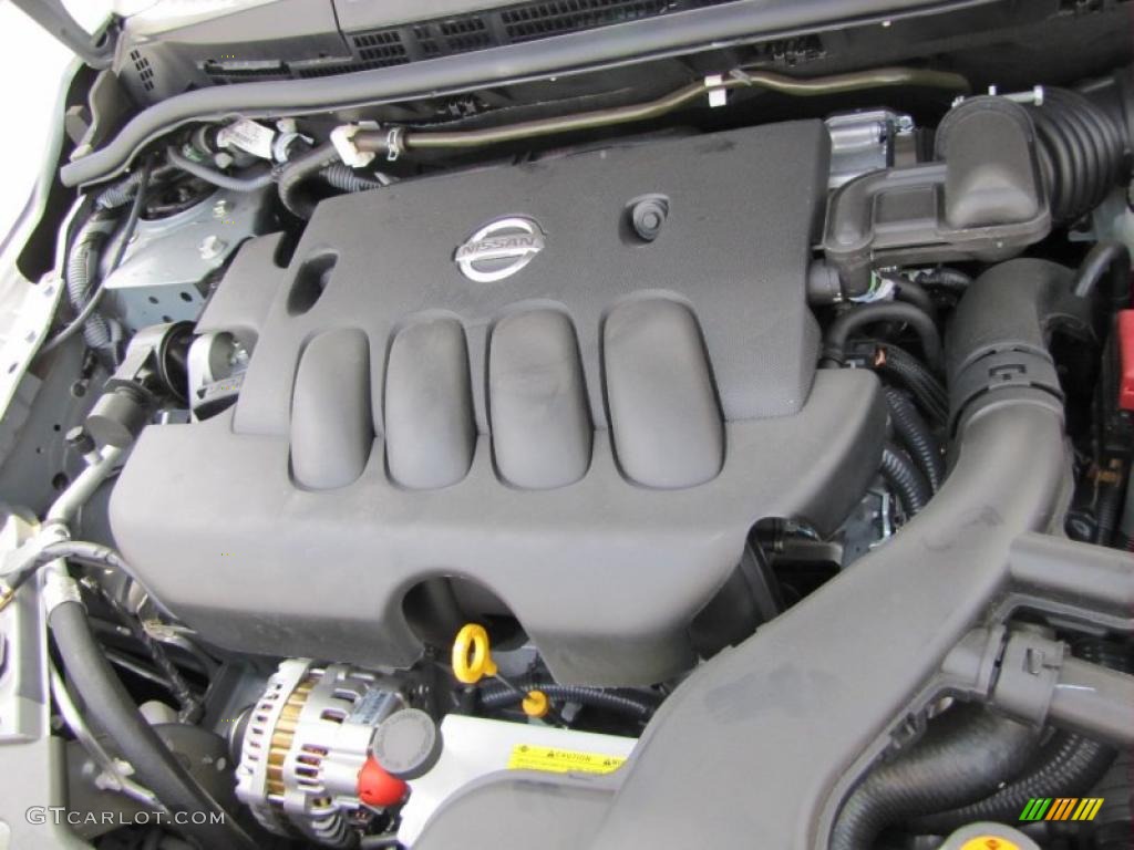 2011 Nissan Versa 1.8 S Hatchback 1.8 Liter DOHC 16-Valve CVTCS 4 Cylinder Engine Photo #48418639
