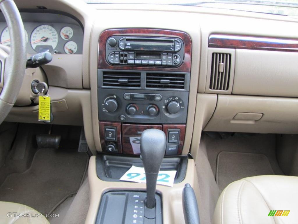 2001 Jeep Grand Cherokee Limited Controls Photo #48418924