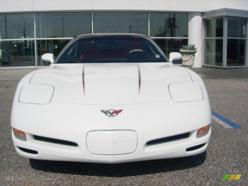 2000 Corvette Coupe - Arctic White / Torch Red photo #11