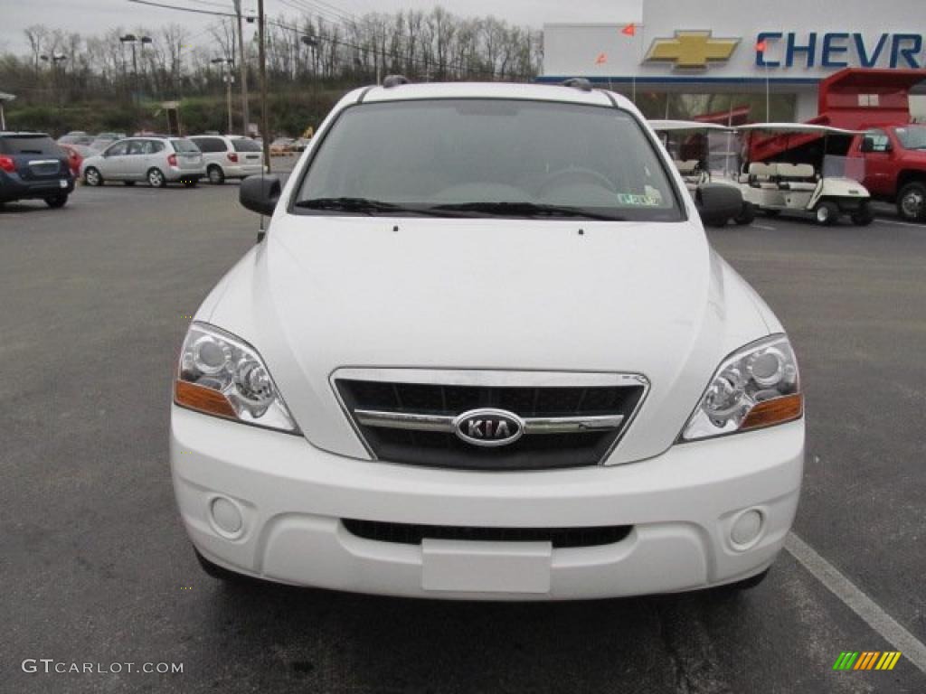 2009 Sorento LX 4x4 - Clear White / Beige photo #4