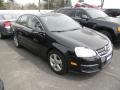 Black - Jetta SE Sedan Photo No. 2