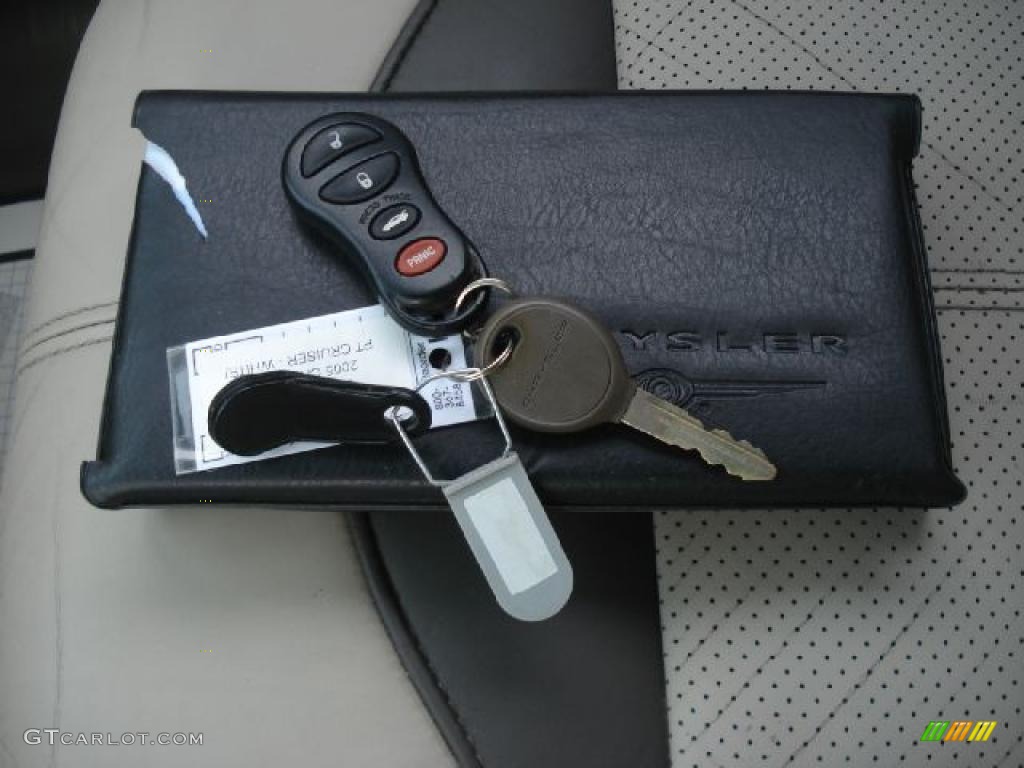 2005 Chrysler PT Cruiser GT Convertible Books/Manuals Photos