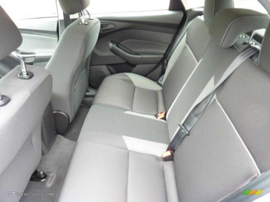 Charcoal Black Interior 2012 Ford Focus SE 5-Door Photo #48424858