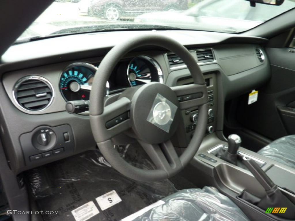 2012 Ford Mustang V6 Coupe Charcoal Black Dashboard Photo #48425023