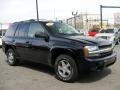 Black - TrailBlazer LS 4x4 Photo No. 3