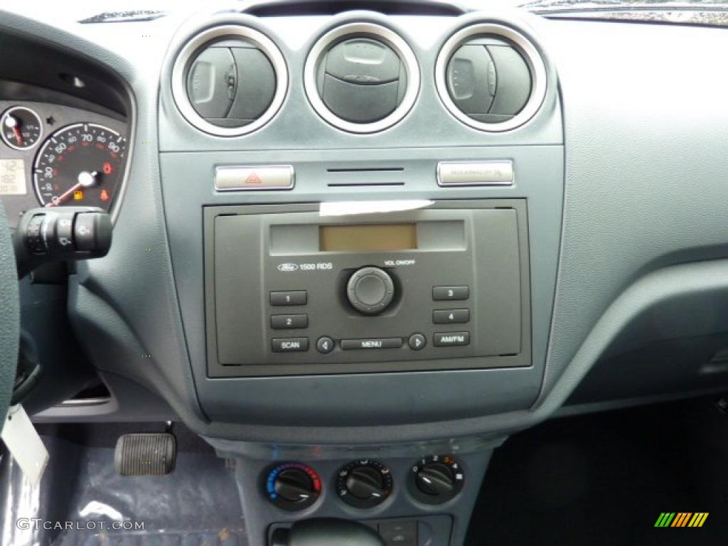 2011 Ford Transit Connect XL Cargo Van Controls Photo #48426100