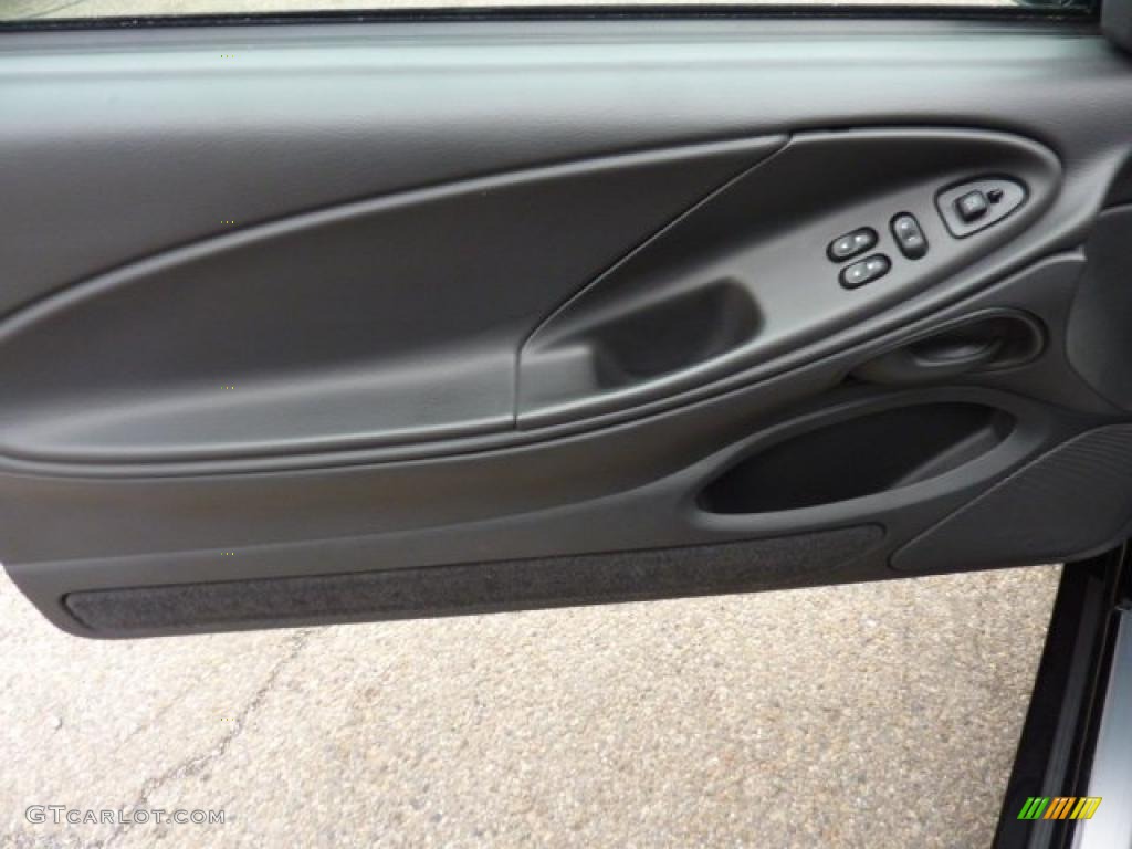2001 Ford Mustang Bullitt Coupe Dark Charcoal Door Panel Photo #48429073