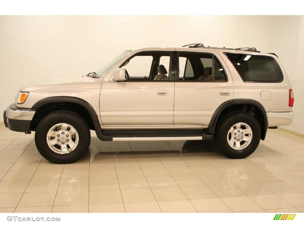 1999 4Runner SR5 - Desert Dune Metallic / Oak photo #4