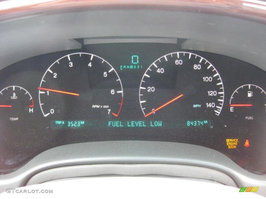 2001 Cadillac DeVille DTS Sedan Gauges Photo #48431562