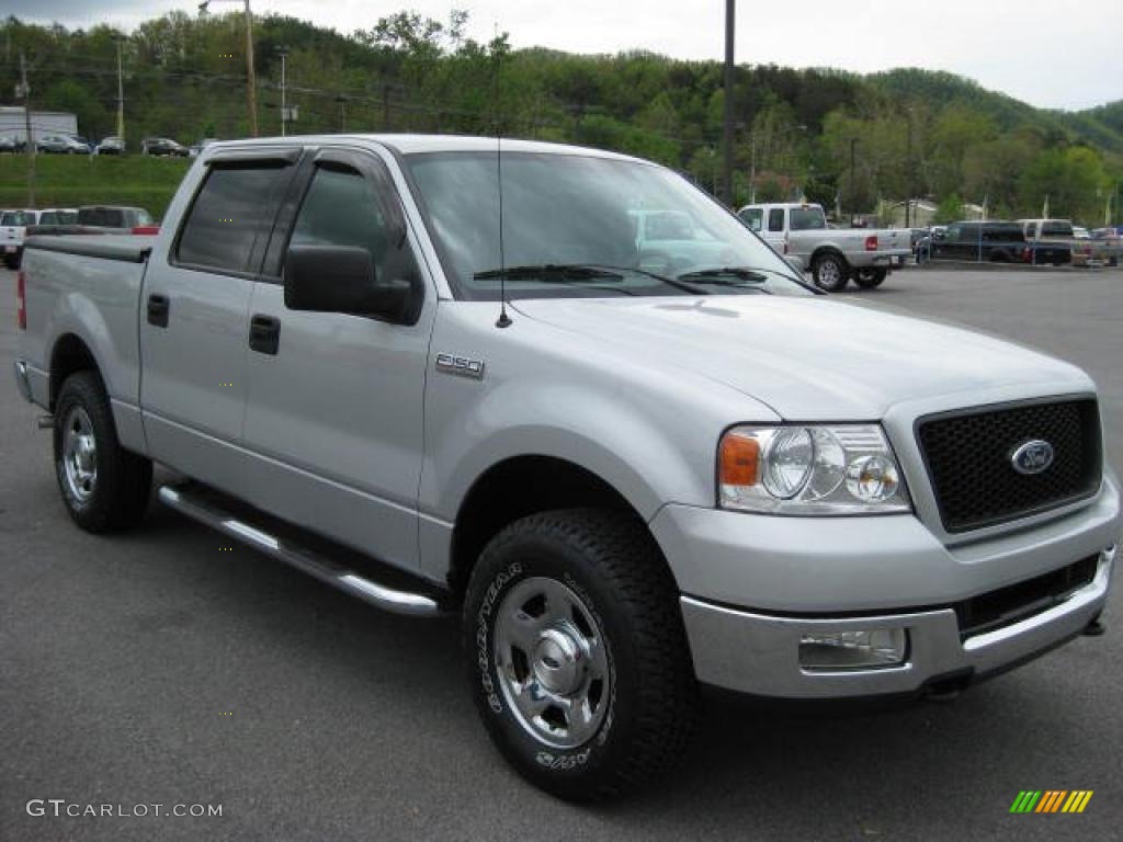 2004 F150 XLT SuperCrew 4x4 - Silver Metallic / Medium/Dark Flint photo #4