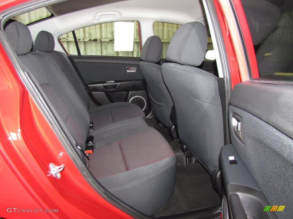 Black/Red Interior 2005 Mazda MAZDA3 s Sedan Photo #48433611