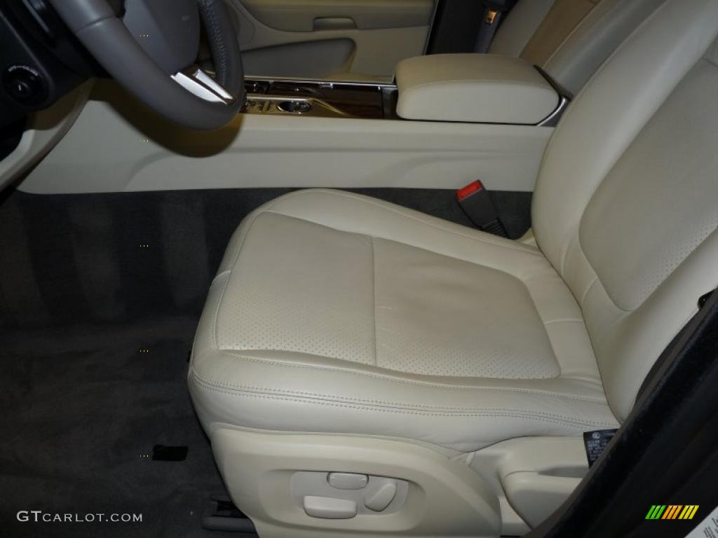 Ivory White/Oyster Grey Interior 2011 Jaguar XF Premium Sport Sedan Photo #48434118
