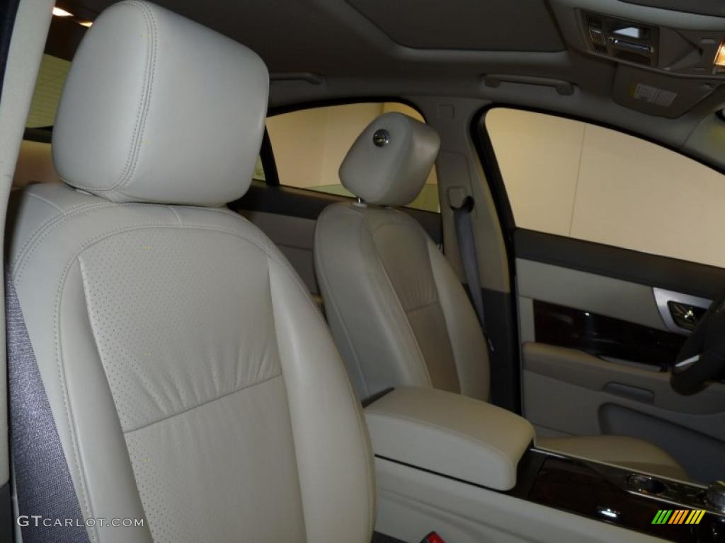 2011 XF Premium Sport Sedan - Vapour Grey Metallic / Ivory White/Oyster Grey photo #19