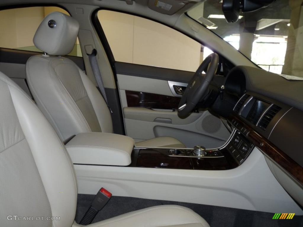 2011 XF Premium Sport Sedan - Vapour Grey Metallic / Ivory White/Oyster Grey photo #20