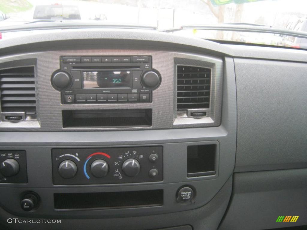 2007 Ram 1500 Sport Quad Cab 4x4 - Sunburst Orange Pearl / Medium Slate Gray photo #20